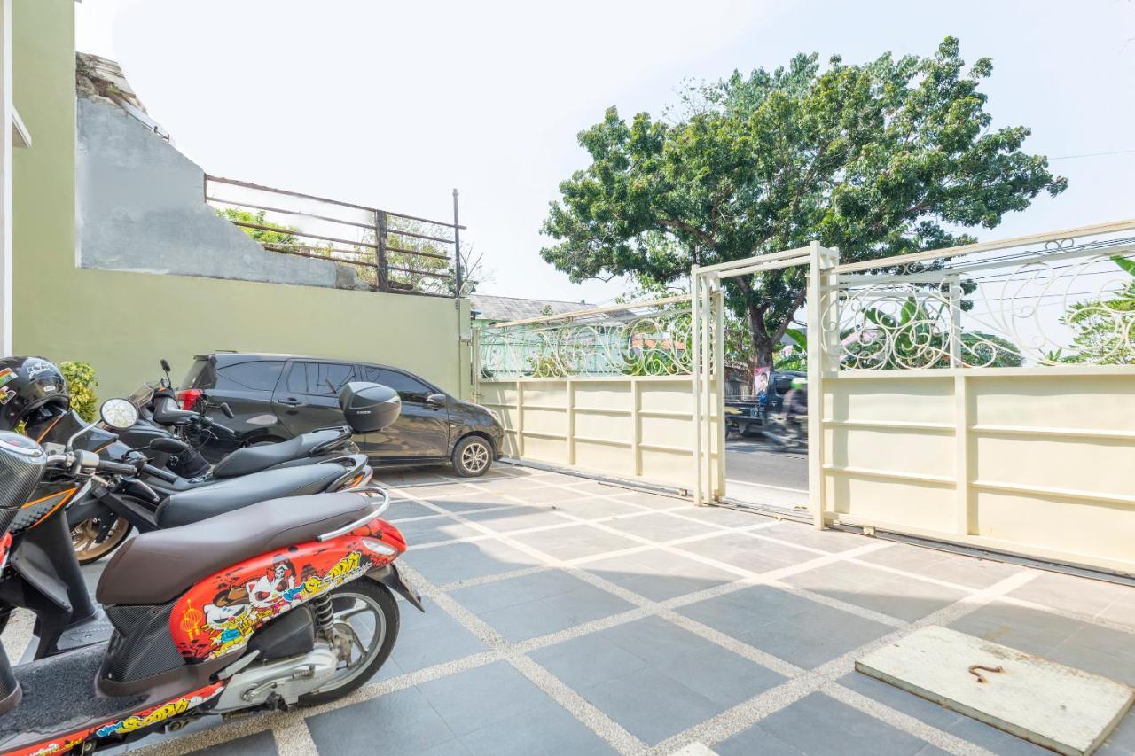 Oyo 3706 Griya Tentrem Syariah Lamongan Esterno foto