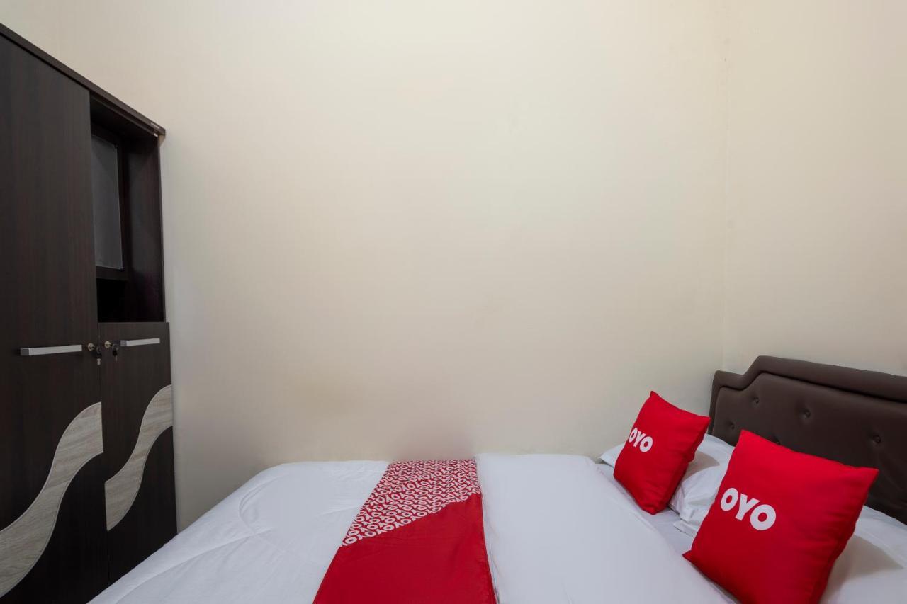 Oyo 3706 Griya Tentrem Syariah Lamongan Esterno foto